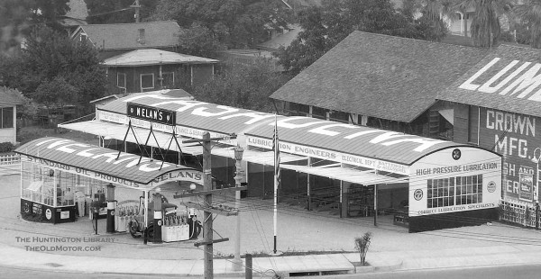 gas11 Nelan’s Service Station, Pasadena, California 1928 2.jpg