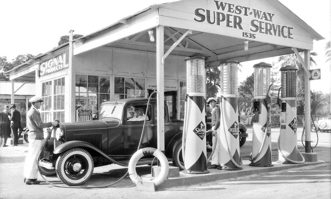 History - Images of vintage gas stations ~ pre 65